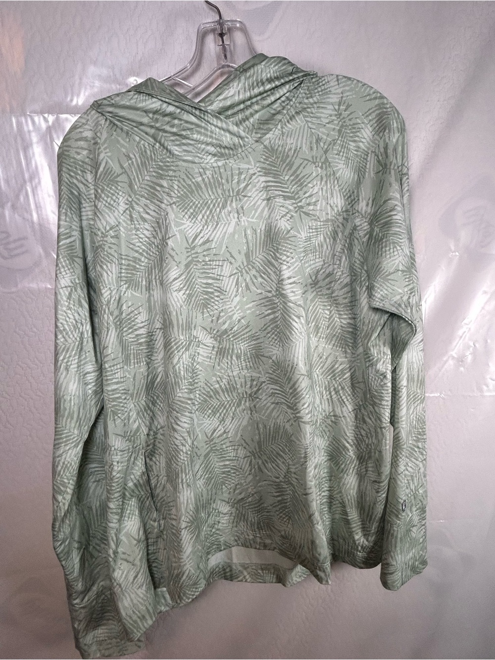 Kuhl Light Sage Green Palm-Print Hooded Tee